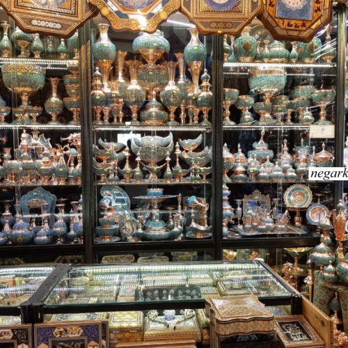 فروشگاه صنایع دستی هنر نصف جهان